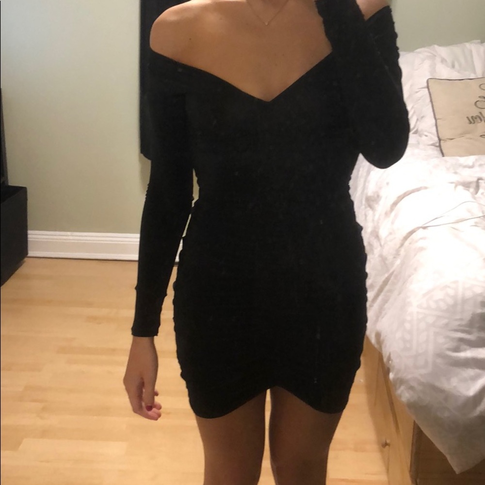 Black long sleeve dress